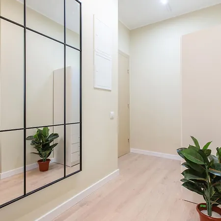 Lägenhet Modern In Town Centre - Lift, Self Check-in, Aircon & Smart Tv Riga