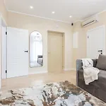 Modern In Town Centre - Lift, Self Check-in, Aircon & Smart Tv Riga