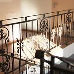 Modern In Town Centre - Lift, Self Check-in, Aircon & Smart Tv Apartament