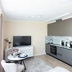 Modern In Town Centre - Lift, Self Check-in, Aircon & Smart Tv * Ryga