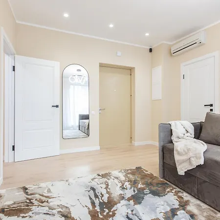 Modern In Town Centre - Lift, Self Check-in, Aircon & Smart Tv Riga