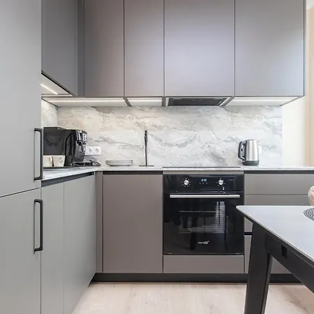 Modern In Town Centre - Lift, Self Check-in, Aircon & Smart Tv Apartamento