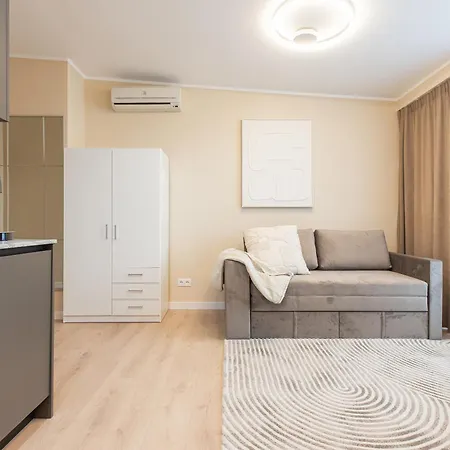Apartmán Modern In Town Centre - Lift, Self Check-in, Aircon & Smart Tv *
