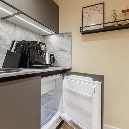 Apartment Cheerful & Modern In Town Center