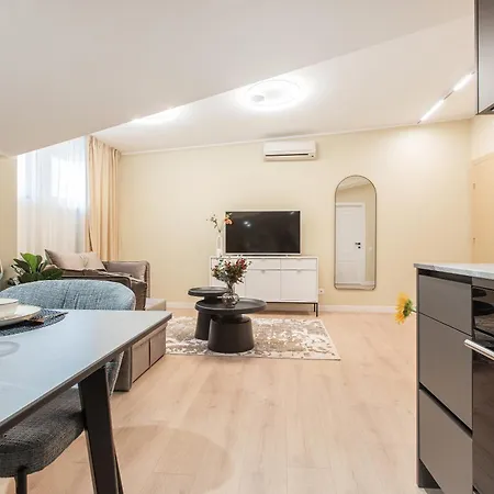 Cheerful & Modern In Town Center * Ρίγα