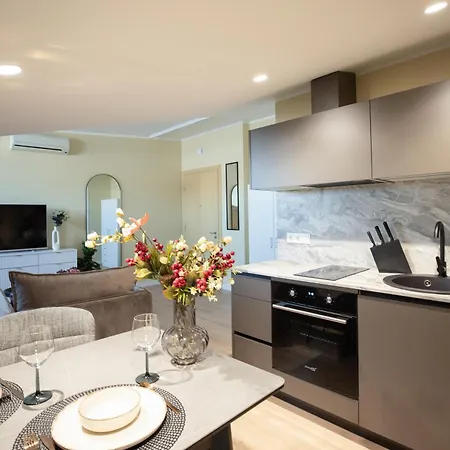 Modern In Town Centre - Lift, Self Check-in, Aircon & Smart Tv Apartamento Riga