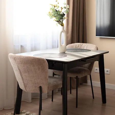 Modern In Town Centre - Lift, Self Check-in, Aircon & Smart Tv Apartmán *