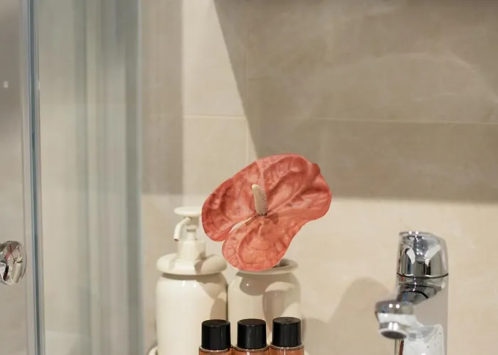 Dzīvoklis Modern In Town Centre - Lift, Self Check-in, Aircon & Smart Tv *