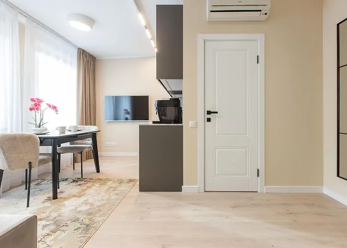 Modern In Town Centre - Lift, Self Check-in, Aircon & Smart Tv * Riga