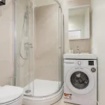 Апартаменты Modern In Town Centre - Lift, Self Check-in, Aircon & Smart Tv Рига